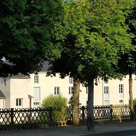 Bed & Breakfast D'hôtes Des Grands Moulins De Baugé