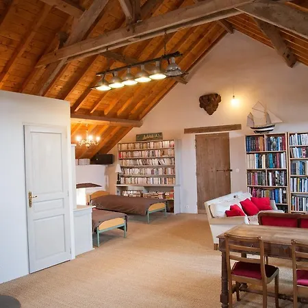D'hotes Des Grands Moulins De Bed & Breakfast 2*